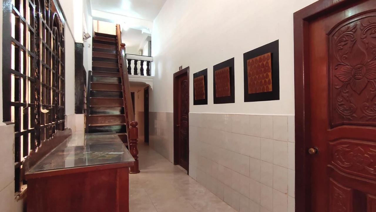 White Monkey Hotel Siem Reap Bagian luar foto