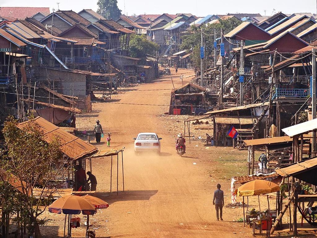 White Monkey Hotel Siem Reap Bagian luar foto
