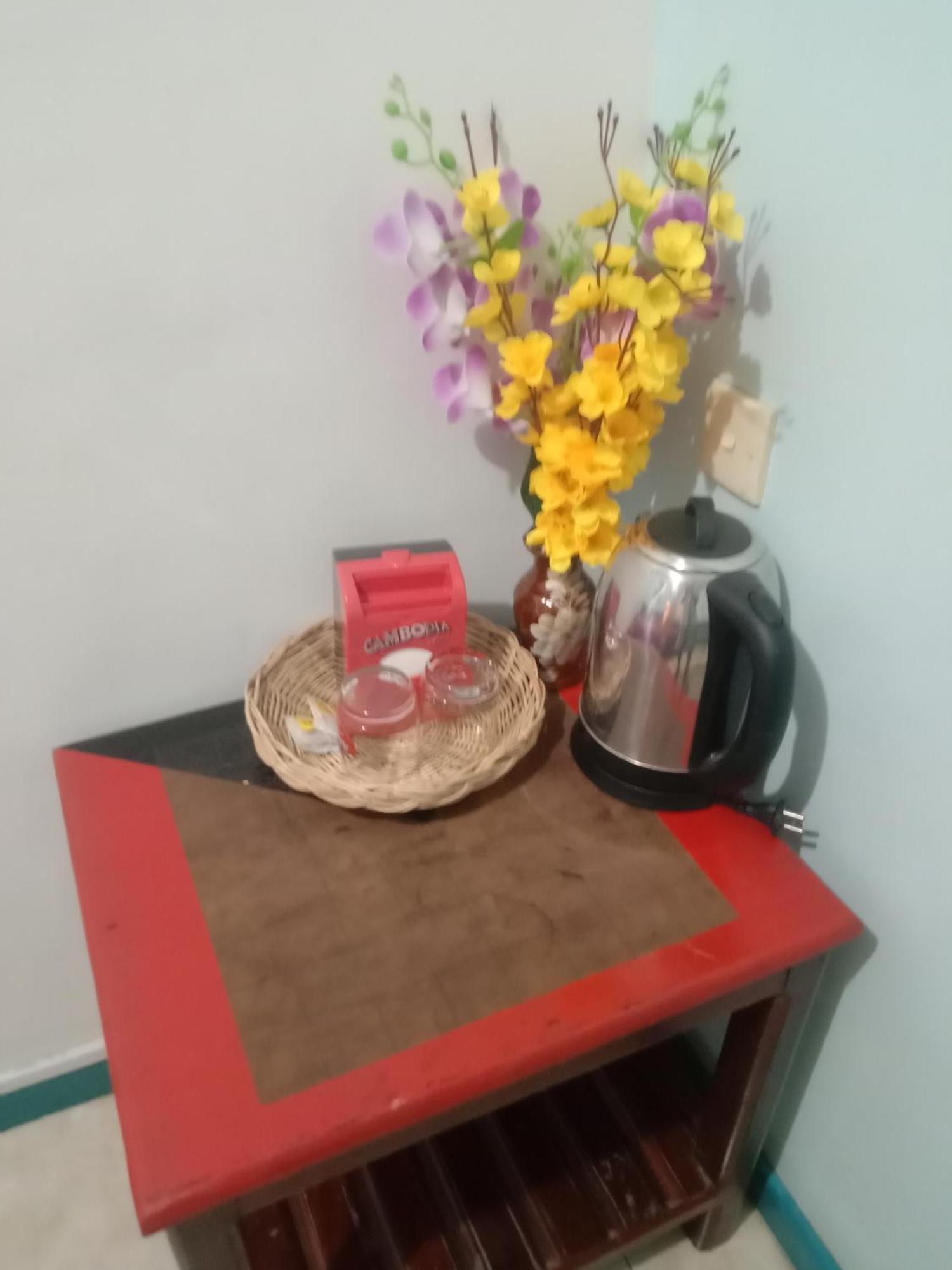 White Monkey Hotel Siem Reap Bagian luar foto