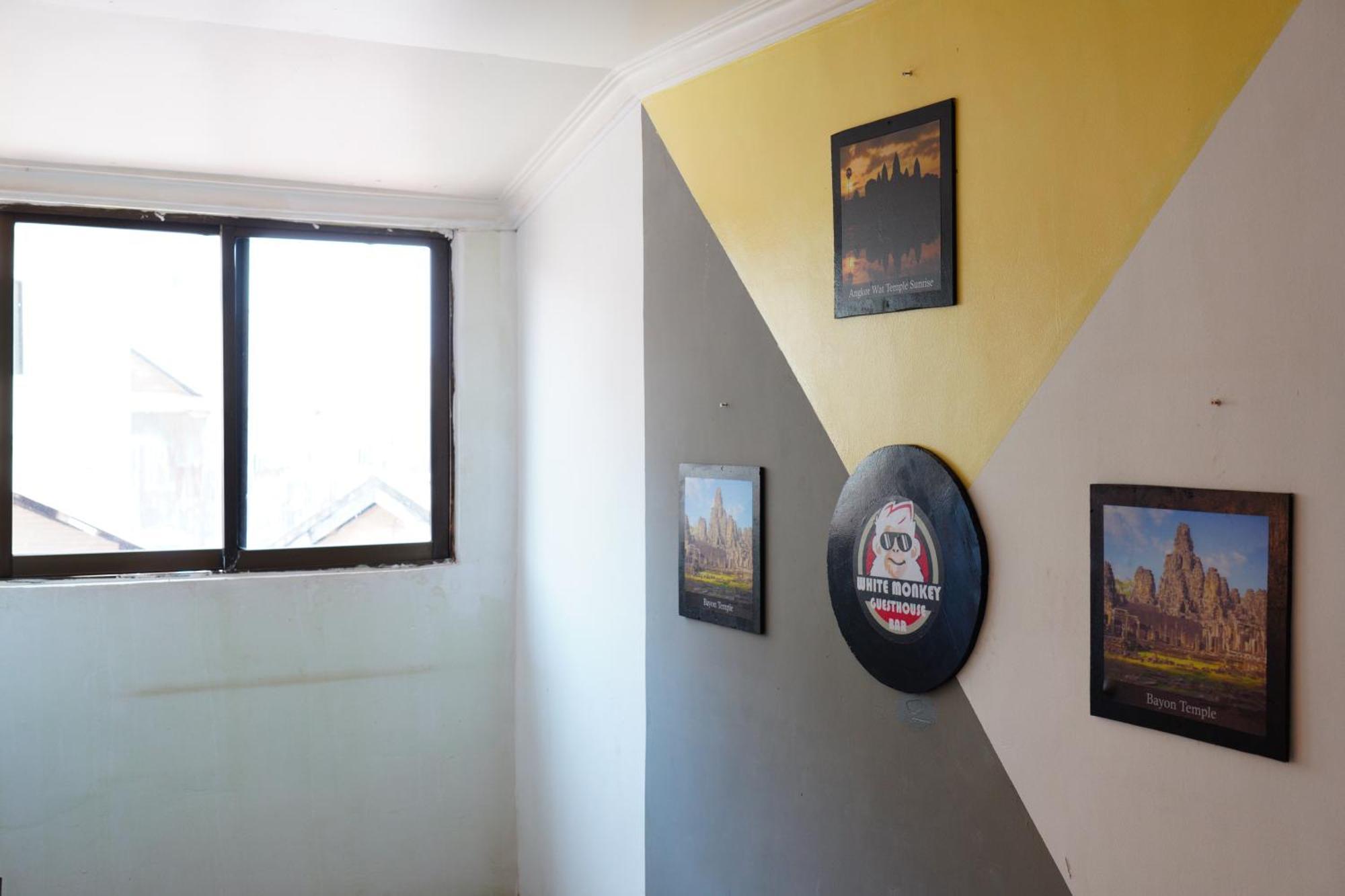 White Monkey Hotel Siem Reap Bagian luar foto
